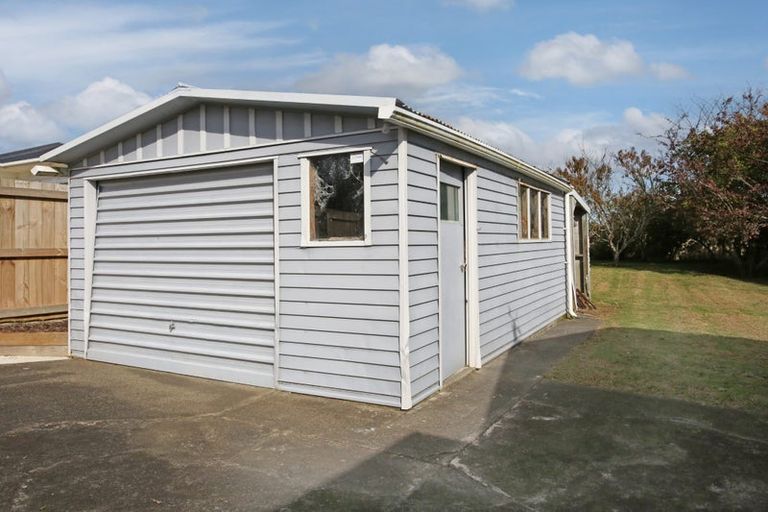 Photo of property in 76 King Street, Waiuku, 2123