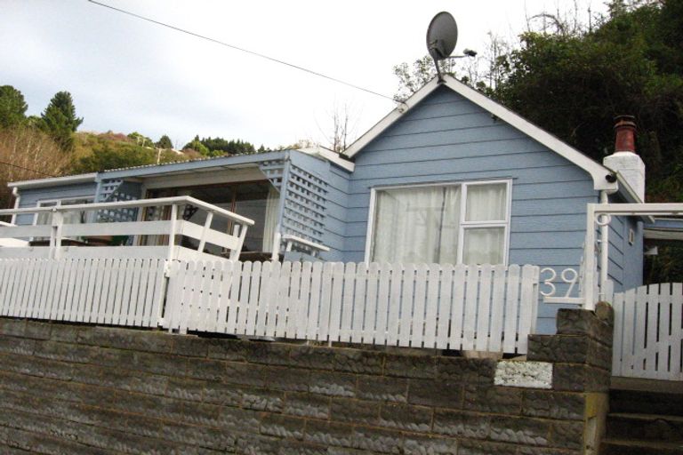 Photo of property in 39 Harbour Terrace, Careys Bay, Port Chalmers, 9023