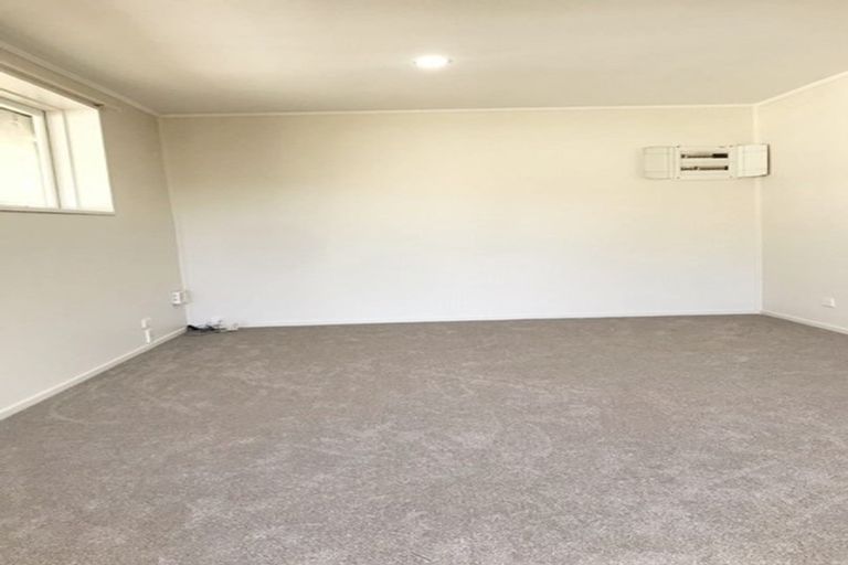 Photo of property in 7 Bentley Avenue, Glenfield, Auckland, 0629