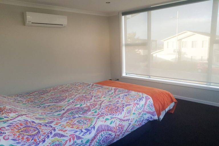 Photo of property in 62 Caldera Drive, Long Bay, Auckland, 0630