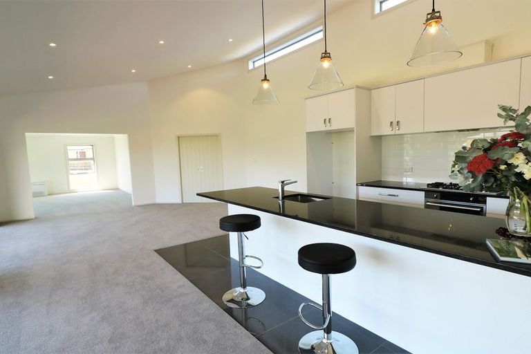 Photo of property in 11 Tararua Crescent, Carterton, 5713