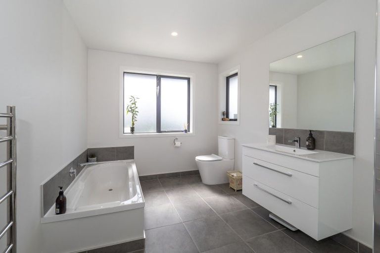 Photo of property in 37a Grove Street, Tinwald, Ashburton, 7700