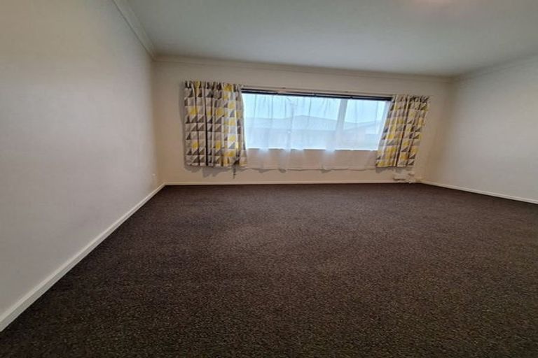 Photo of property in Miramar Villas, 12/6 Brussels Street, Miramar, Wellington, 6022