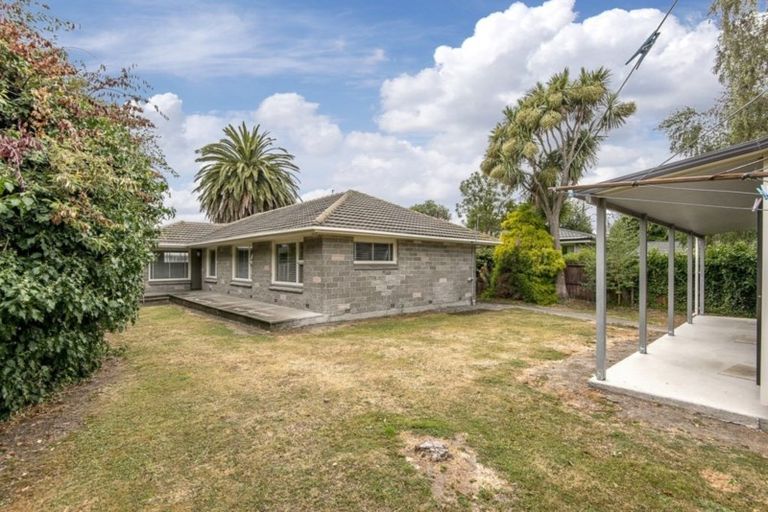 Photo of property in 17 Reading Street, Upper Riccarton, Christchurch, 8041
