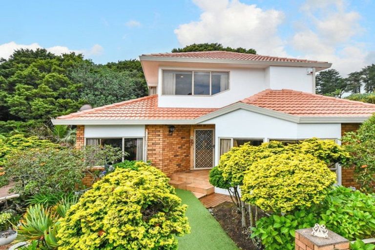 Photo of property in 5 Silkwood Grove, Totara Heights, Auckland, 2105