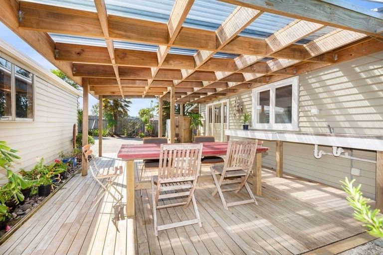 Photo of property in 29 Government Road, Raglan, 3225