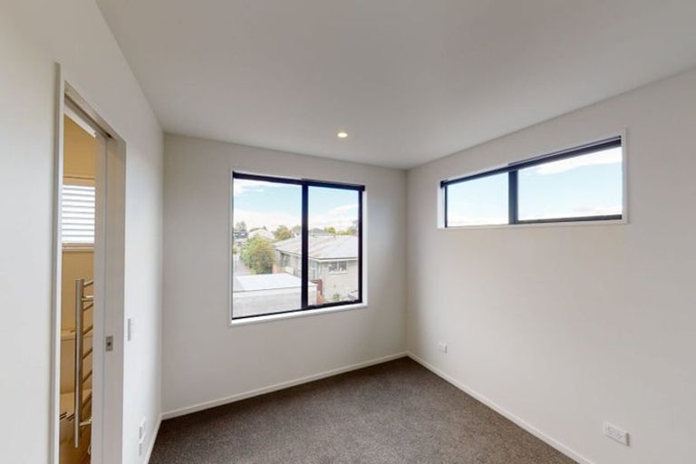 Photo of property in 118b Blenheim Road, Riccarton, Christchurch, 8041