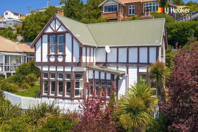 Photo of property in 38 Easther Crescent, Kew, Dunedin, 9012
