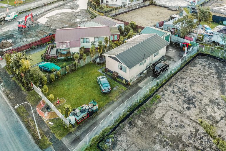 Photo of property in 22 Watchfield Close, Mangere, Auckland, 2022