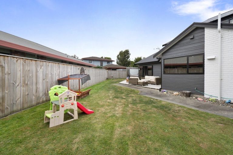 Photo of property in 12 Jefferson Crescent, Milson, Palmerston North, 4414
