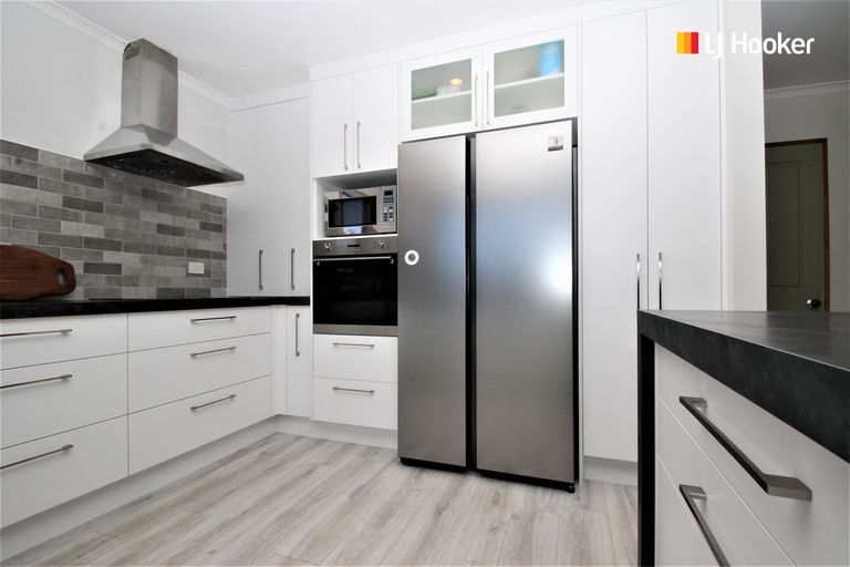 Photo of property in 30 Cherry Drive, Mosgiel, 9024