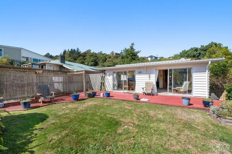 Photo of property in 7 Manor Drive, Stokes Valley, Lower Hutt, 5019