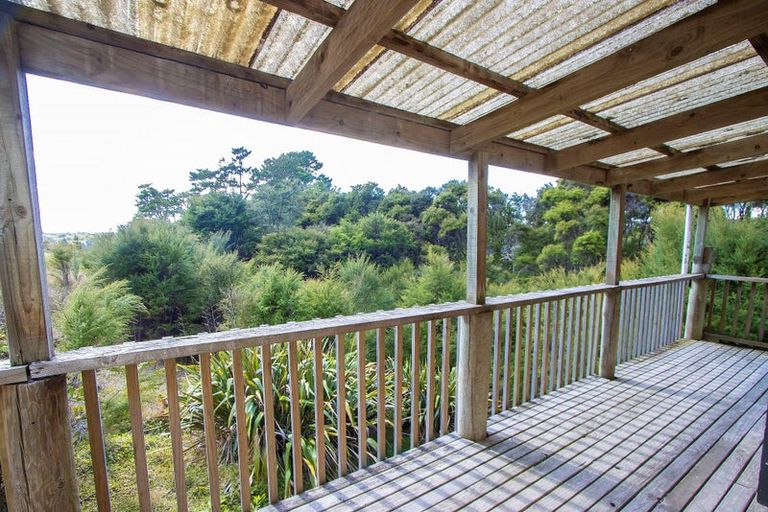 Photo of property in 293 Paremoremo Road, Paremoremo, Auckland, 0632