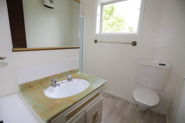 Photo of property in 2/65 Whitby Street, Burnside, Christchurch, 8053