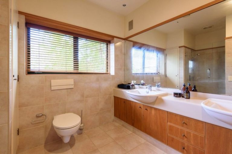 Photo of property in 73 Argyle Street, Herne Bay, Auckland, 1011
