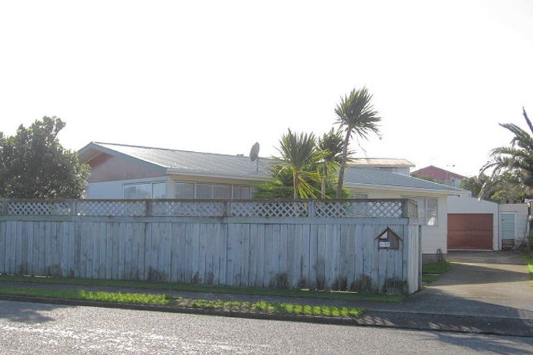 Photo of property in 9 Clipper Street, Titahi Bay, Porirua, 5022