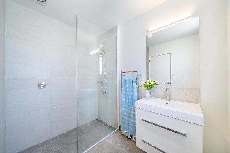 Photo of property in 37 Holystone Road, Whitby, Porirua, 5024