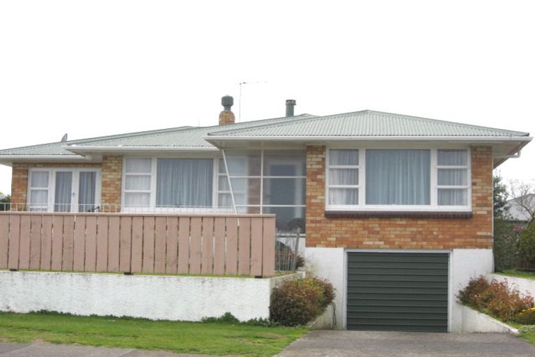 Photo of property in 3 Barrett Road, Spotswood, New Plymouth, 4310