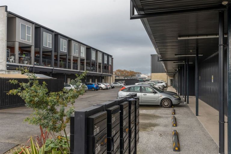 Photo of property in 105/124 Commerce Street, Frankton, Hamilton, 3204