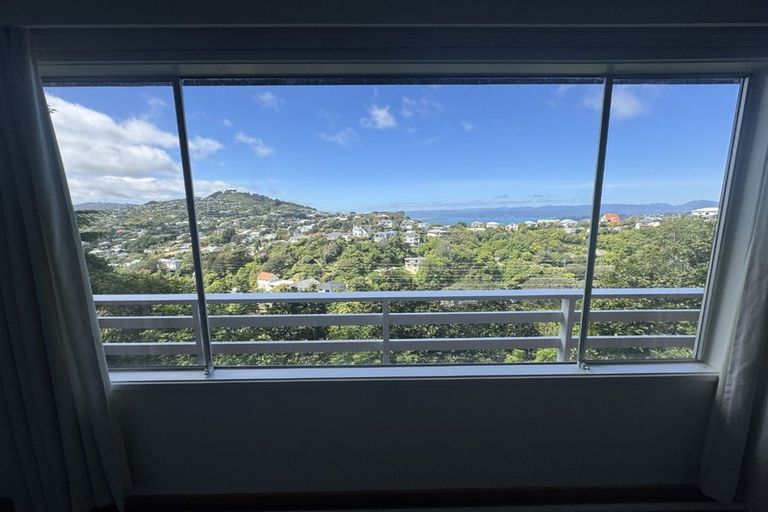 Photo of property in 13-13a Espin Crescent, Karori, Wellington, 6012