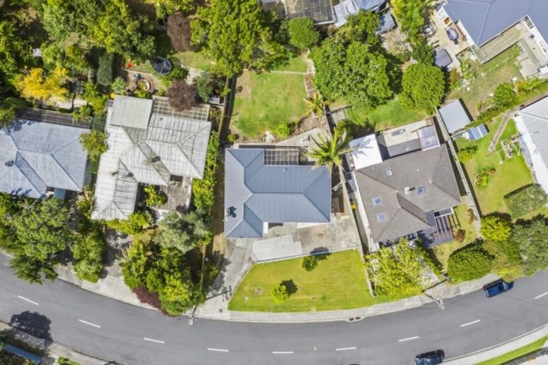 Photo of property in 68 Selwyn Crescent, Forrest Hill, Auckland, 0620