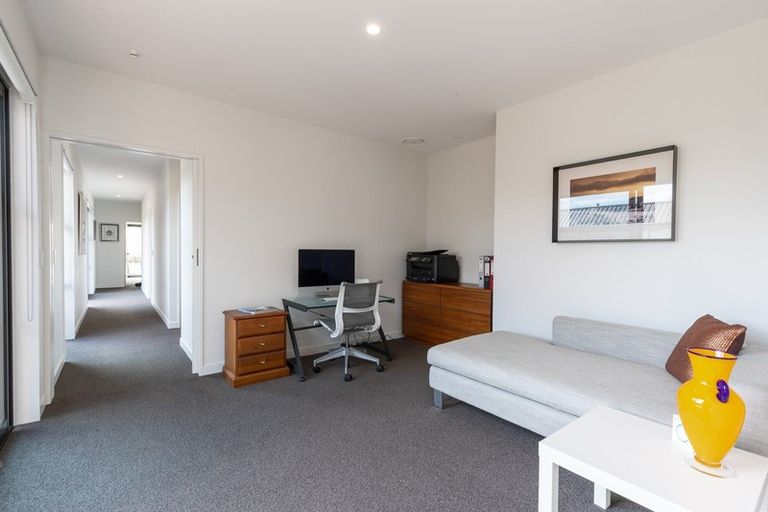 Photo of property in 21 Falconer Rise, Jacks Point, Queenstown, 9371