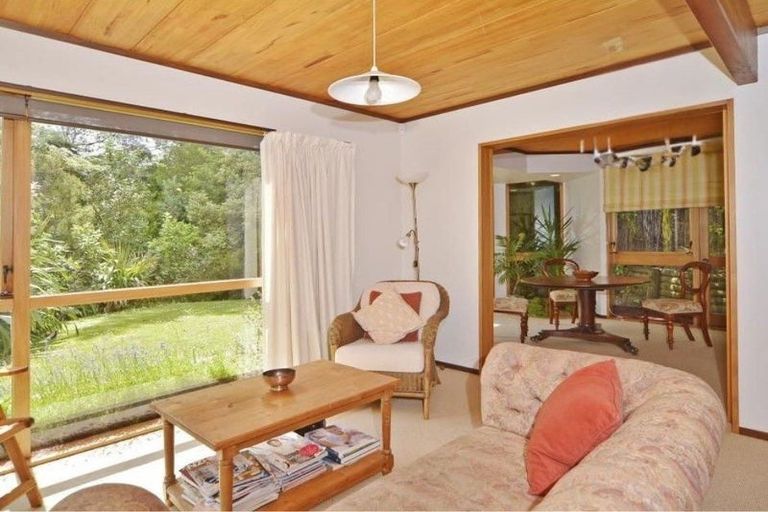 Photo of property in 130 Atawhai Road, Fitzherbert, Palmerston North, 4410
