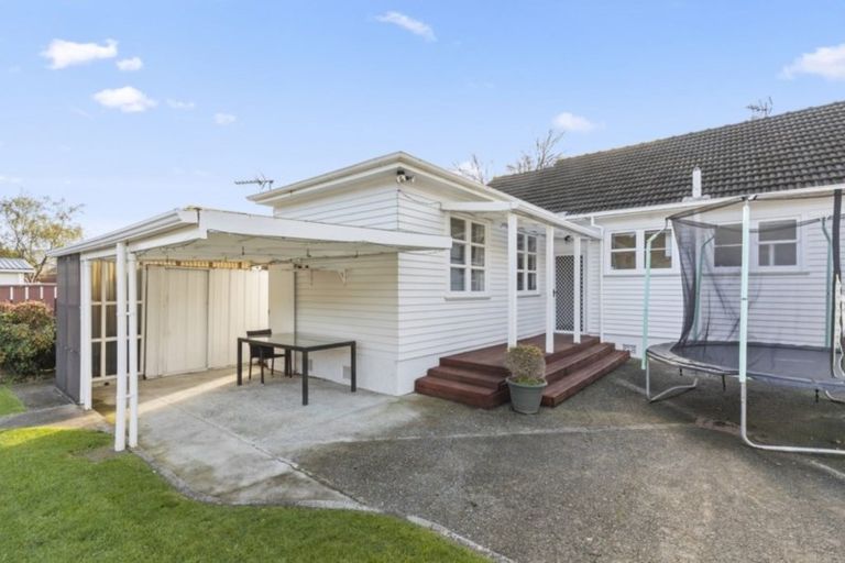 Photo of property in 28 Pilcher Crescent, Naenae, Lower Hutt, 5011