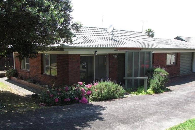 Photo of property in 1/35a Coniston Avenue, Te Atatu South, Auckland, 0610