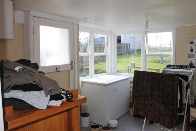 Photo of property in 32 Bickerstaffe Road, Maungaturoto, 0520