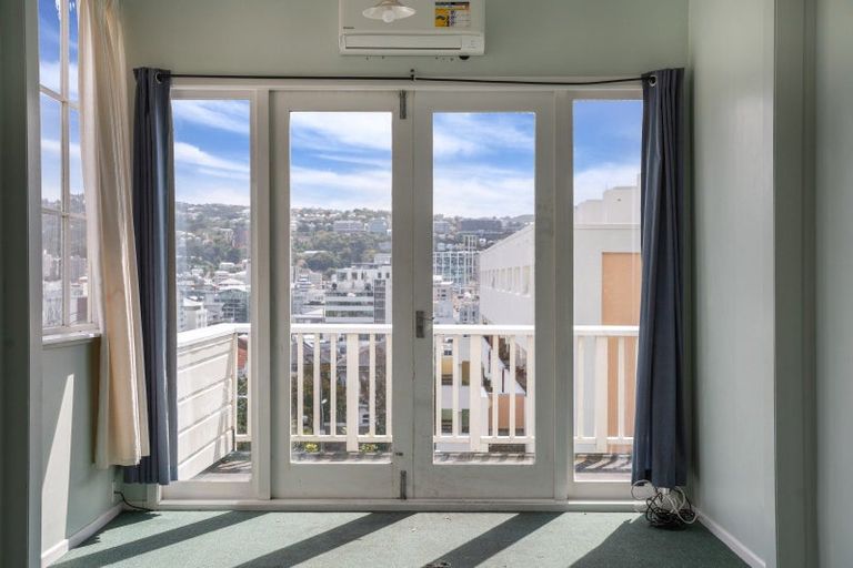 Photo of property in 16 Austin Street, Mount Victoria, Wellington, 6011