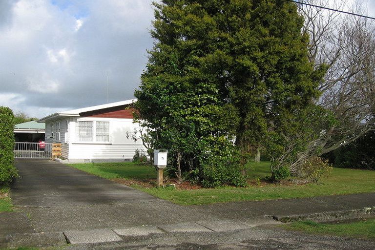 Photo of property in 5 Wellington Street, Feilding, 4702