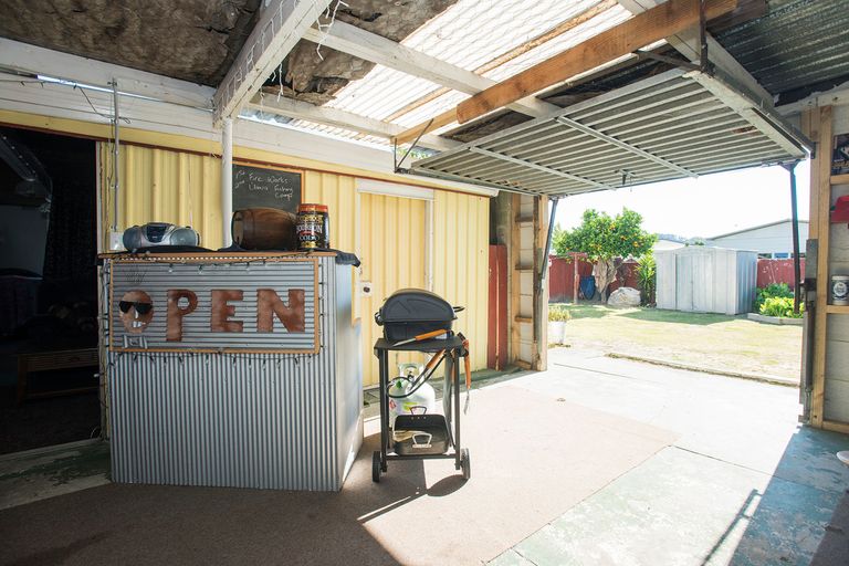 Photo of property in 103 Huxley Road, Outer Kaiti, Gisborne, 4010