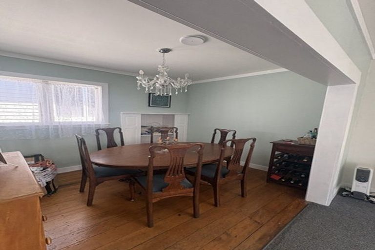 Photo of property in 3 Smale Terrace, Hospital Hill, Napier, 4110