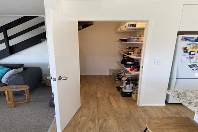 Photo of property in 9a Rangatira Road, Birkdale, Auckland, 0626