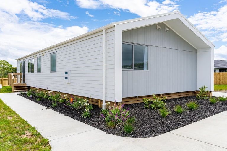 Photo of property in 64 Marram Place, Mangawhai Heads, Mangawhai, 0505