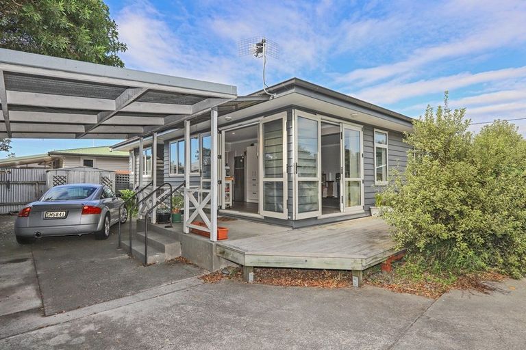 Photo of property in 20 Addison Street, Onekawa, Napier, 4110