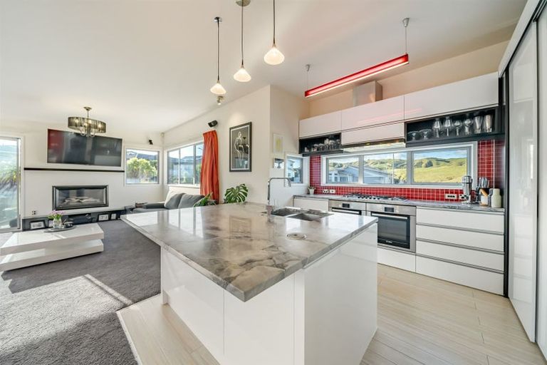 Photo of property in 3 Mo Street, Camborne, Porirua, 5026