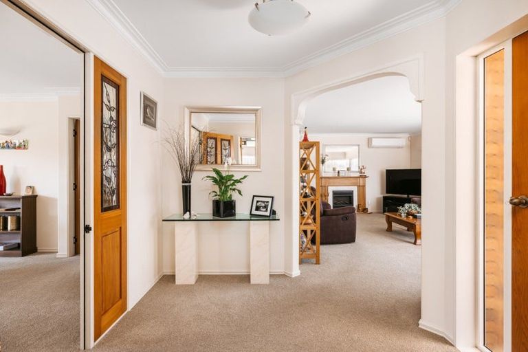 Photo of property in 86 Edgecumbe Road, Tauranga, 3110