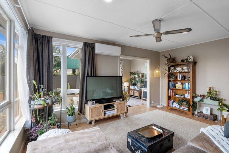 Photo of property in 4 Doreen Street, Aranui, Christchurch, 8061