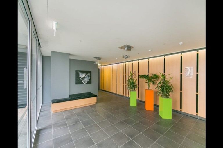 Photo of property in Montreaux Apartments, 5e/164 The Terrace, Wellington Central, Wellington, 6011