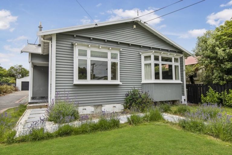 Photo of property in 32 Chamberlain Road, Karori, Wellington, 6012