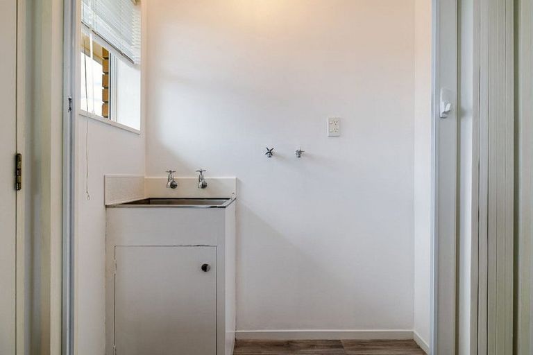 Photo of property in 46 Monrad Street, Highbury, Palmerston North, 4412