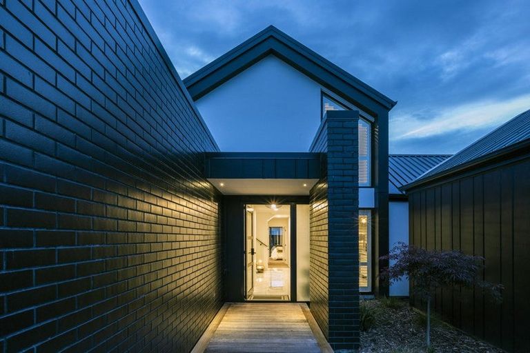 Photo of property in 215 Cavendish Road, Casebrook, Christchurch, 8051