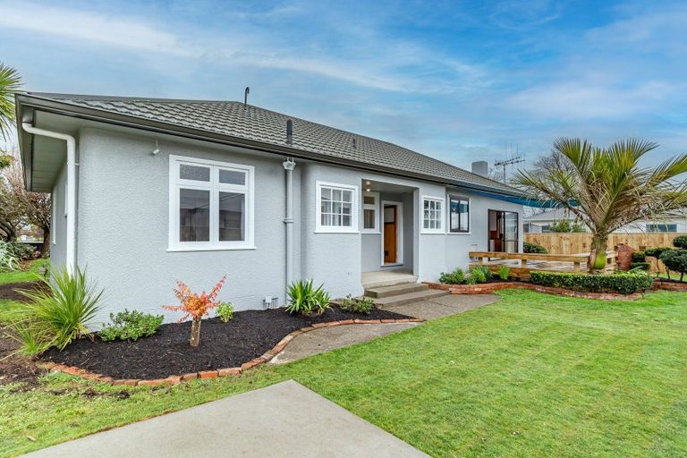 Photo of property in 203 Bath Street, Levin, 5510