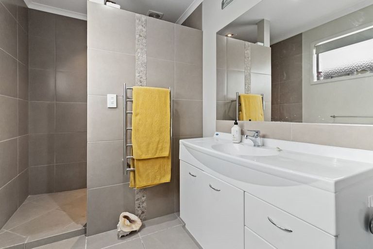 Photo of property in 101a Rutherford Road, Whangamata, 3620