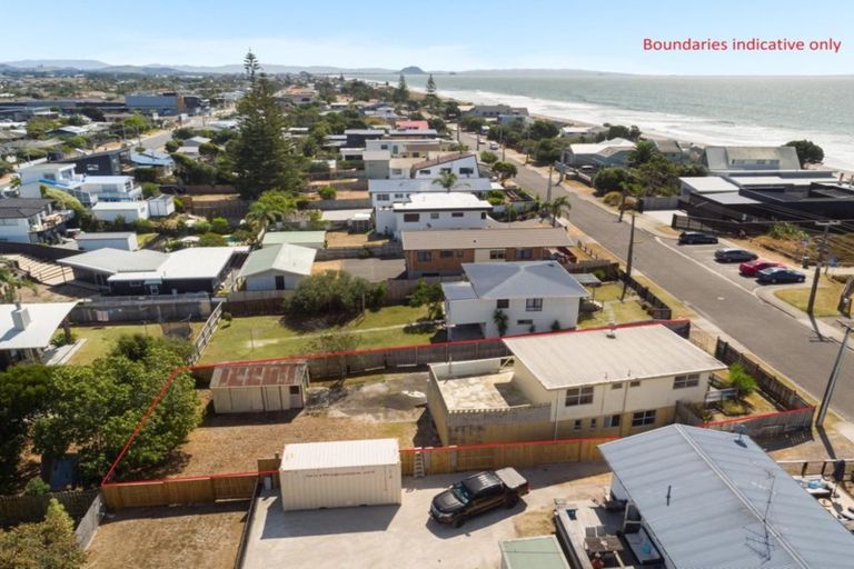 Photo of property in 56 Karewa Parade, Papamoa Beach, Papamoa, 3118