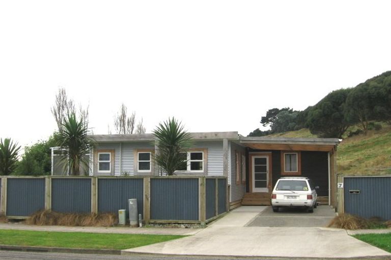 Photo of property in 7 Poneke Drive, Waikanae, 5036