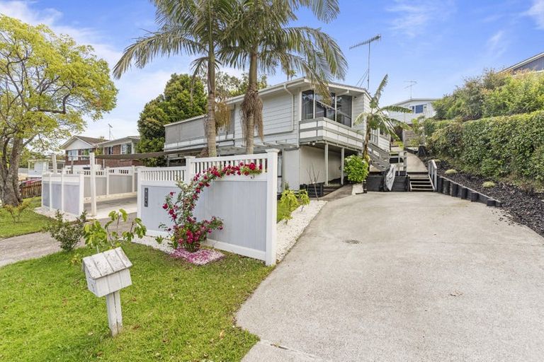Photo of property in 3 Keldale Place, Forrest Hill, Auckland, 0620