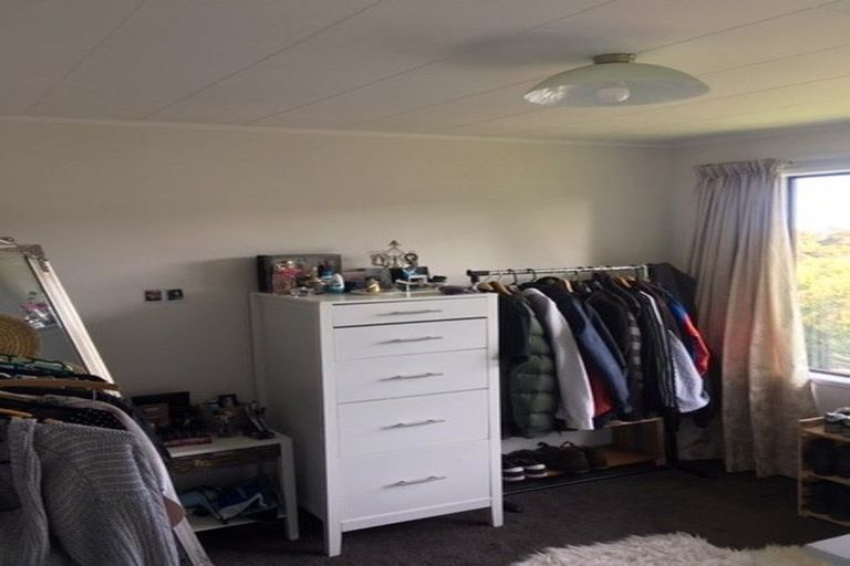 Photo of property in 94 Stanley Road, Glenfield, Auckland, 0629